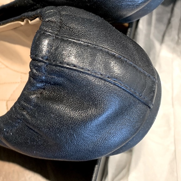 Coach Like New Ballerina size 6.5B - Picture 3 of 7